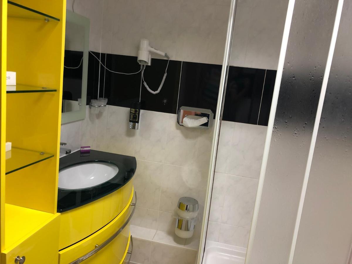 Astoria Hotel Heimbach Dış mekan fotoğraf